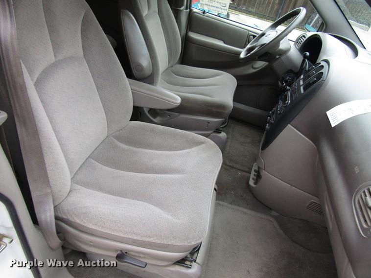 image for item DD3697 2003 Dodge Grand Caravan van