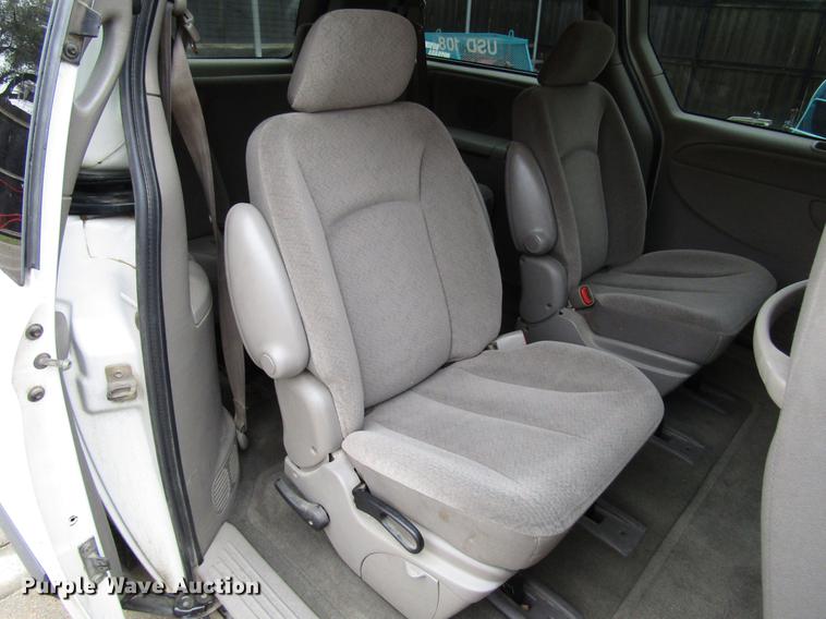 image for item DD3697 2003 Dodge Grand Caravan van
