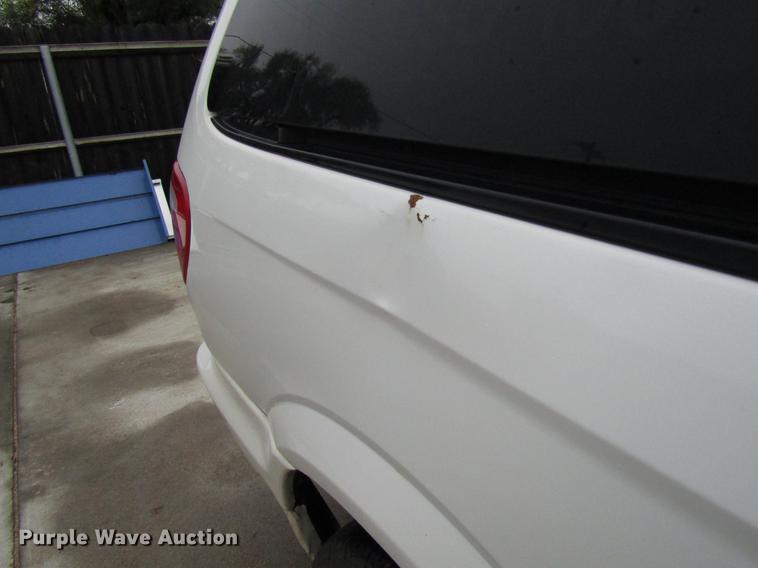 image for item DD3697 2003 Dodge Grand Caravan van