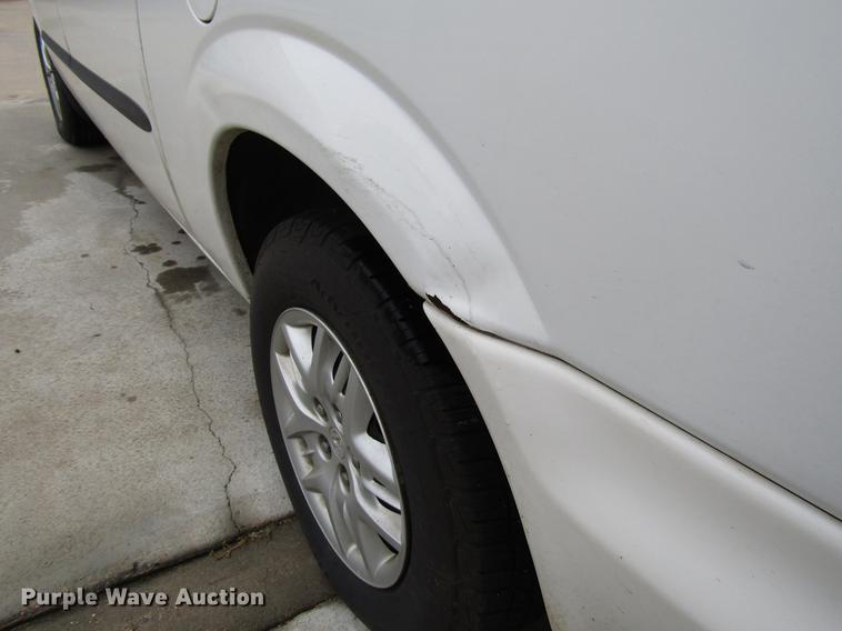 image for item DD3697 2003 Dodge Grand Caravan van