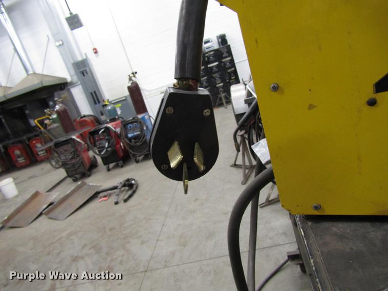 image for item DD3698 Esab PCM-875 plasma cutter