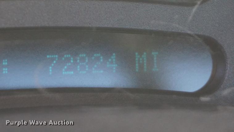 image for item DD6549 2004 Chevrolet Silverado 1500 pickup truck