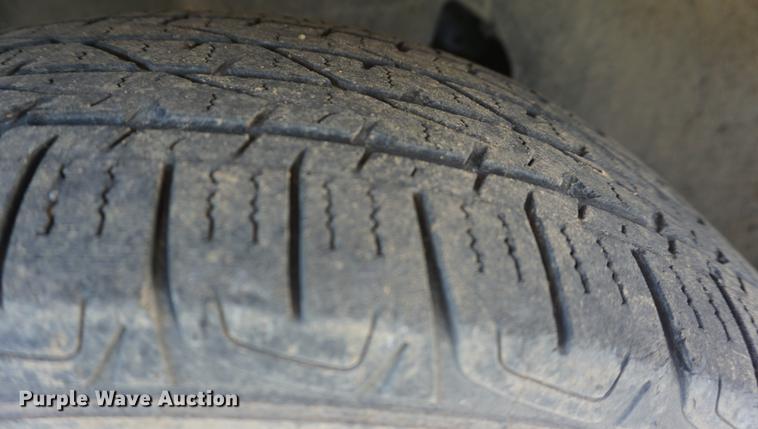 image for item DD6549 2004 Chevrolet Silverado 1500 pickup truck