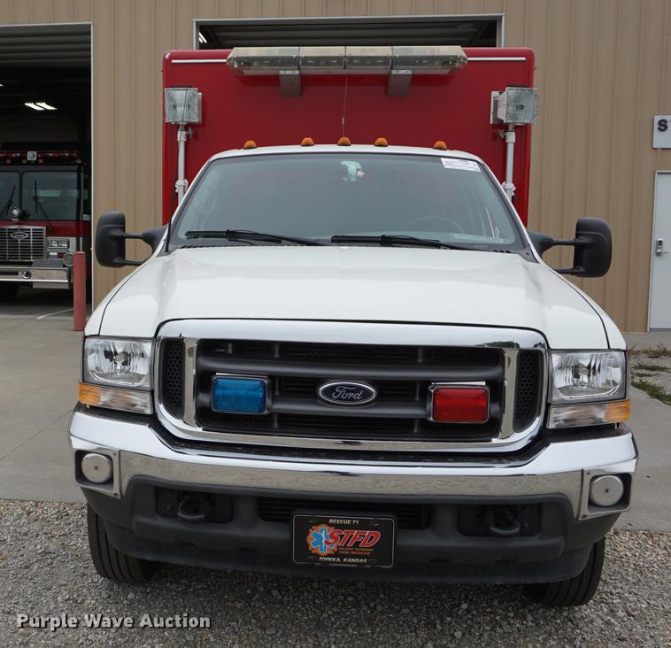 image for item DD6622 2002 Ford F550 Super Duty fire truck
