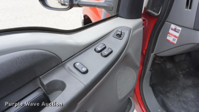 image for item DD6622 2002 Ford F550 Super Duty fire truck