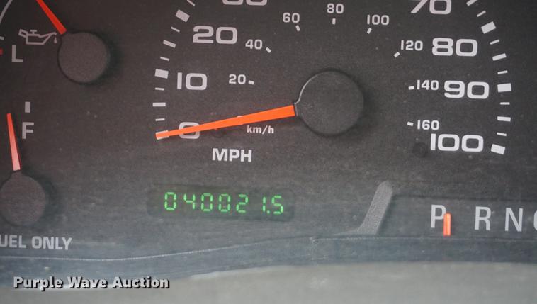 image for item DD6622 2002 Ford F550 Super Duty fire truck