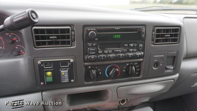 image for item DD6622 2002 Ford F550 Super Duty fire truck