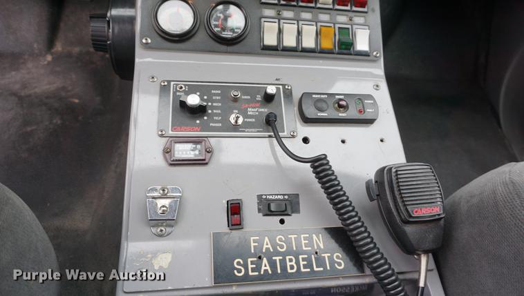 image for item DD6622 2002 Ford F550 Super Duty fire truck