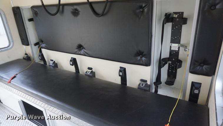 image for item DD6622 2002 Ford F550 Super Duty fire truck