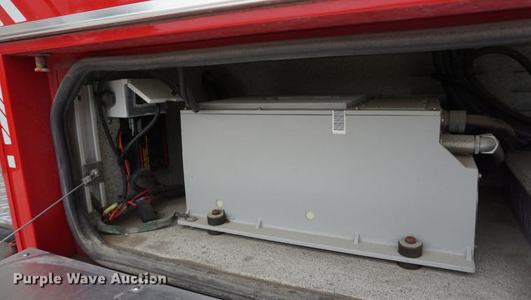 image for item DD6622 2002 Ford F550 Super Duty fire truck