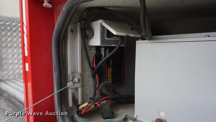 image for item DD6622 2002 Ford F550 Super Duty fire truck