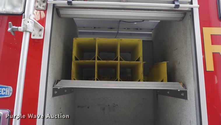 image for item DD6622 2002 Ford F550 Super Duty fire truck