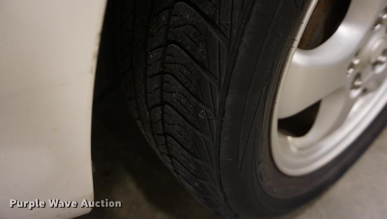 image for item DD6628 2004 Ford Taurus