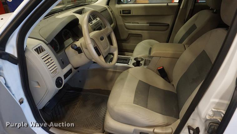 image for item DD6629 2008 Ford Escape Hybrid SUV