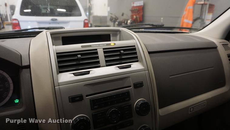 image for item DD6629 2008 Ford Escape Hybrid SUV