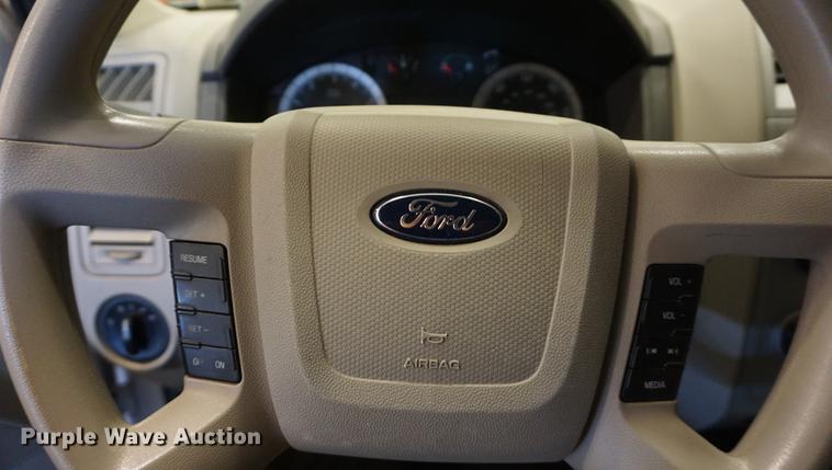 image for item DD6629 2008 Ford Escape Hybrid SUV