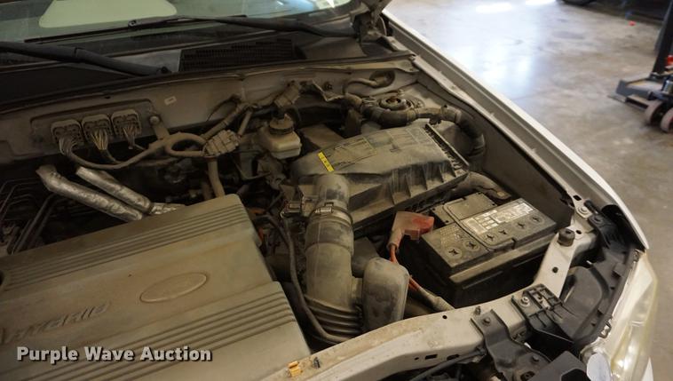 image for item DD6629 2008 Ford Escape Hybrid SUV