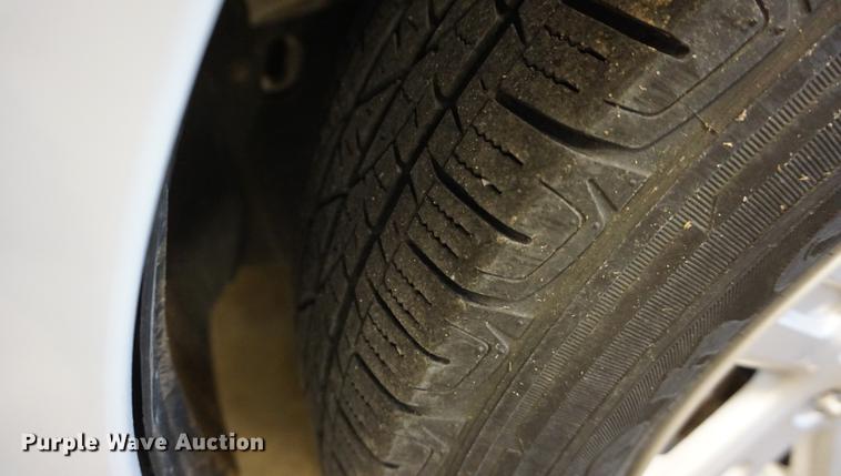 image for item DD6629 2008 Ford Escape Hybrid SUV