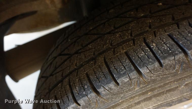 image for item DD6629 2008 Ford Escape Hybrid SUV