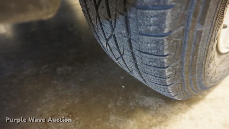 image for item DD6629 2008 Ford Escape Hybrid SUV