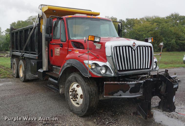 image for item DD6641 2008 International 7400 dump truck