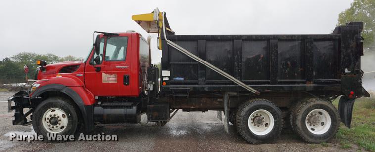 image for item DD6641 2008 International 7400 dump truck