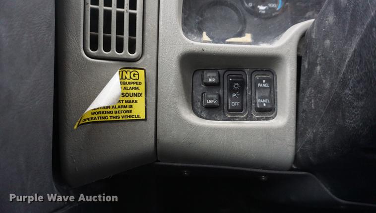 image for item DD6641 2008 International 7400 dump truck