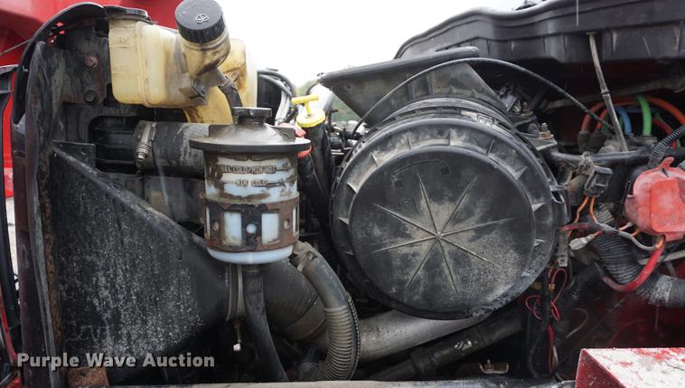 image for item DD6641 2008 International 7400 dump truck