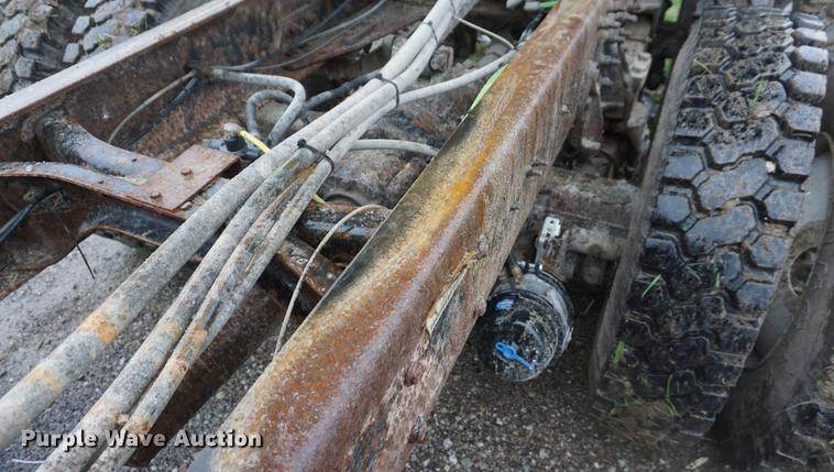 image for item DD6641 2008 International 7400 dump truck