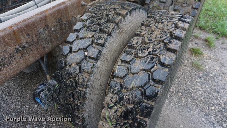 image for item DD6641 2008 International 7400 dump truck