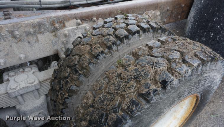 image for item DD6641 2008 International 7400 dump truck