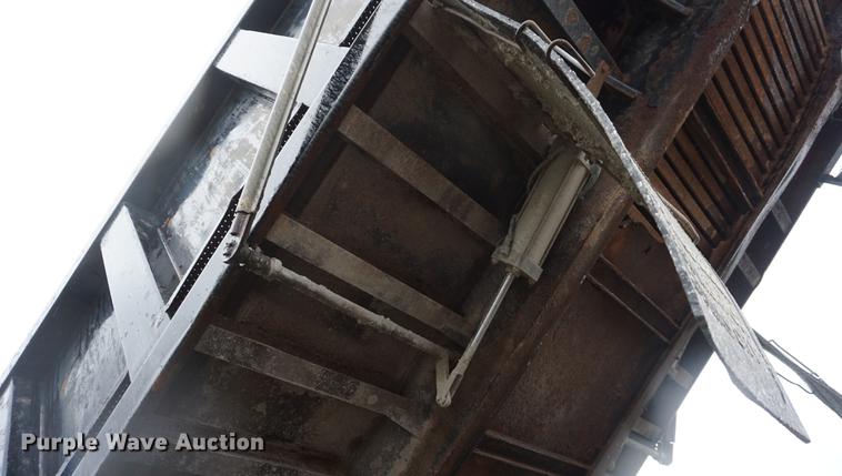 image for item DD6641 2008 International 7400 dump truck