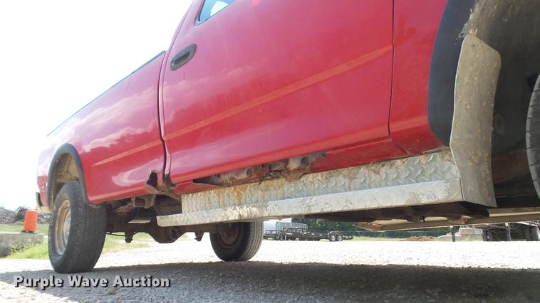 image for item DD7412 2000 Ford F150 flatbed pickup truck