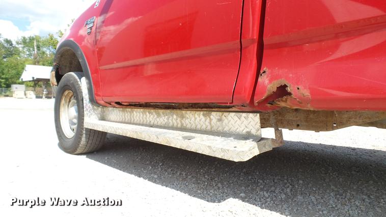 image for item DD7412 2000 Ford F150 flatbed pickup truck