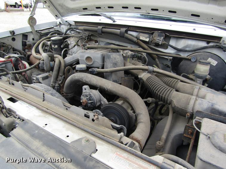 image for item DD8913 1995 Ford F150 pickup truck