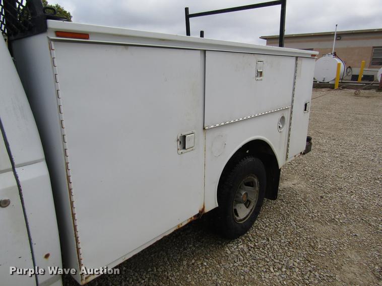 image for item DD8914 1993 Ford F150 utility bed pickup truck