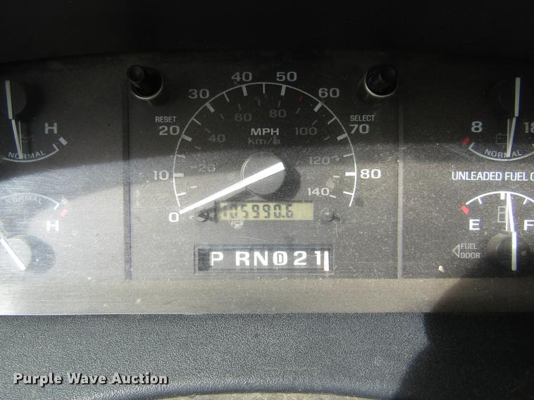 image for item DD8914 1993 Ford F150 utility bed pickup truck