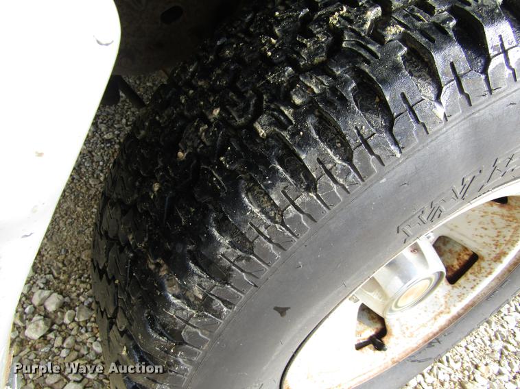 image for item DD8914 1993 Ford F150 utility bed pickup truck