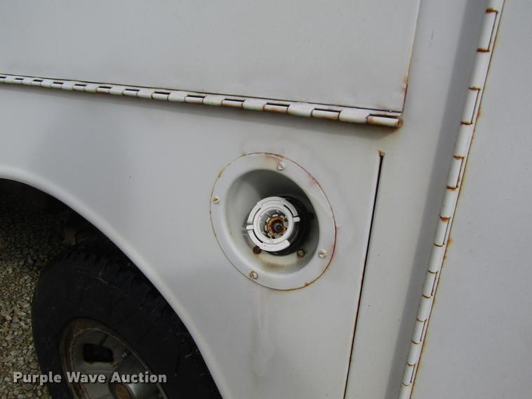 image for item DD8914 1993 Ford F150 utility bed pickup truck