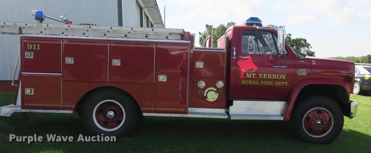 image for item DE3832 1977 Chevrolet C60 fire truck