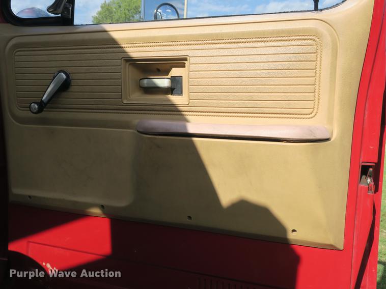 image for item DE3832 1977 Chevrolet C60 fire truck