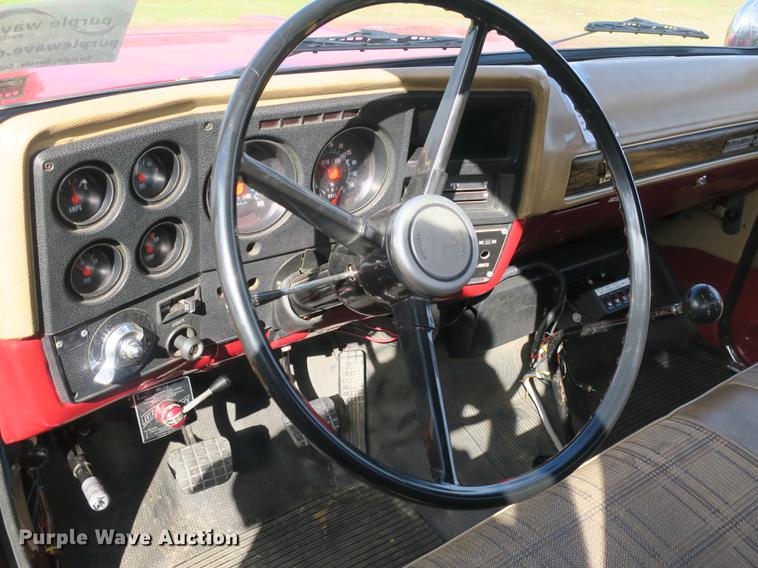 image for item DE3832 1977 Chevrolet C60 fire truck