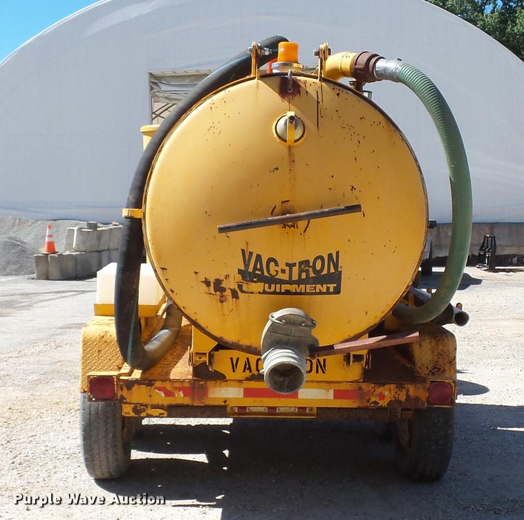 image for item DE4833 1999 Vactron PMD-800GT vacuum excavator