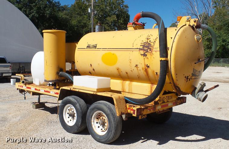 image for item DE4833 1999 Vactron PMD-800GT vacuum excavator