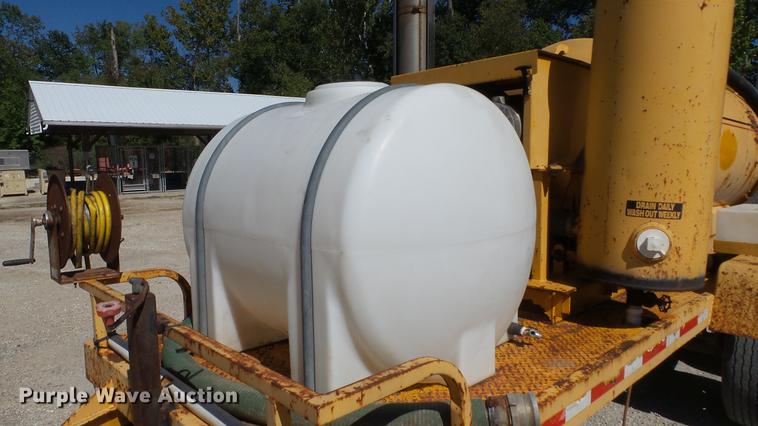 image for item DE4833 1999 Vactron PMD-800GT vacuum excavator