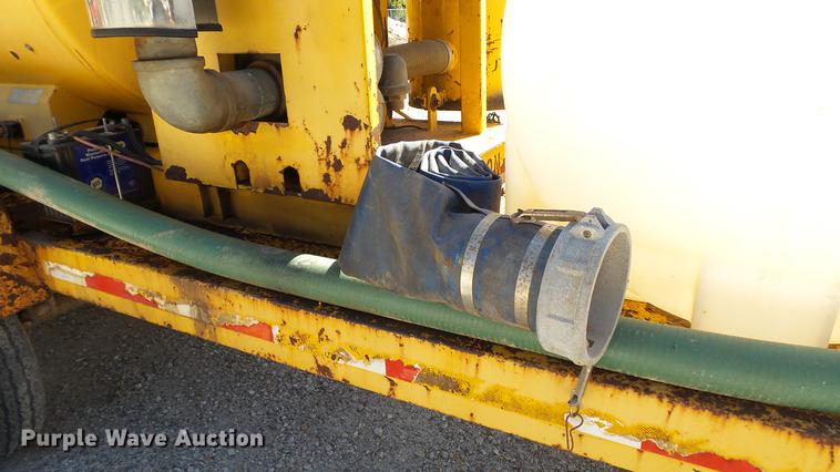 image for item DE4833 1999 Vactron PMD-800GT vacuum excavator