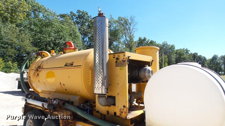 image for item DE4833 1999 Vactron PMD-800GT vacuum excavator