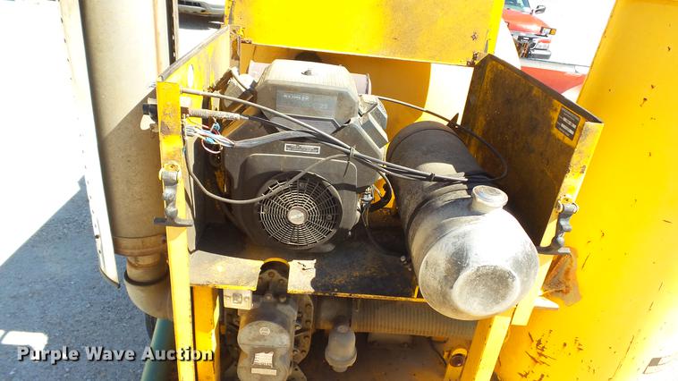 image for item DE4833 1999 Vactron PMD-800GT vacuum excavator