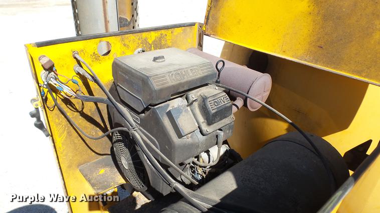 image for item DE4833 1999 Vactron PMD-800GT vacuum excavator
