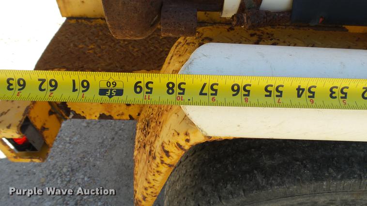 image for item DE4833 1999 Vactron PMD-800GT vacuum excavator